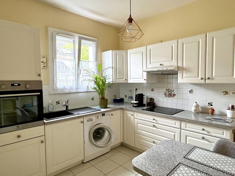 Maison traditionnelle - 113 m² - 4 pièces