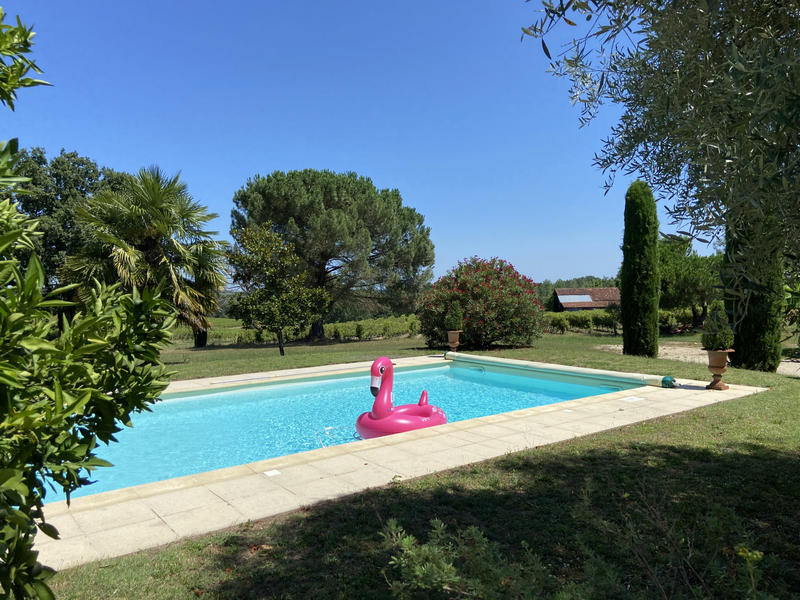 Propriété - 180 m² - 6 pièces