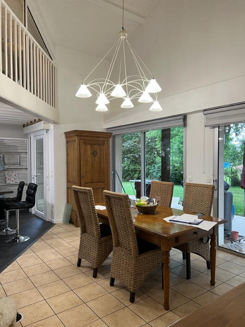 Villa - 170 m² - 6 pièces