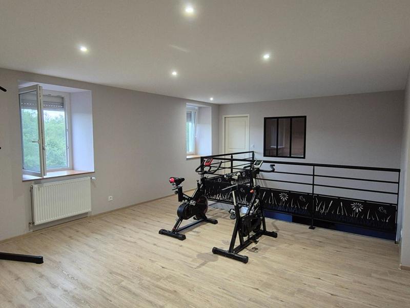 Maison - 280 m² - 6 pièces