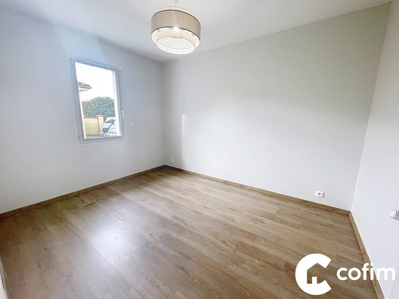 Maison - 93 m² - 4 pièces