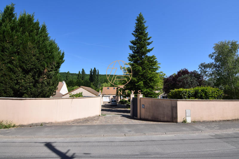 Maison contemporaine - 220 m² - 7 pièces