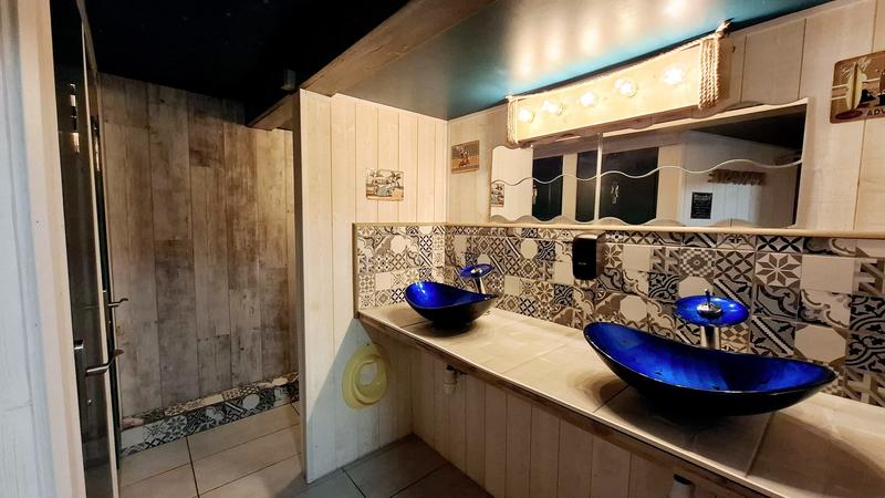 Fonds de commerce - Hôtellerie / Restauration - 180 m²