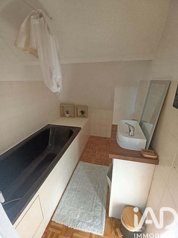 Maison - 200 m² - 8 pièces