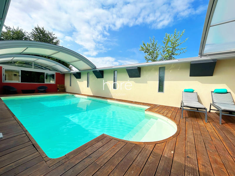 Maison ancienne - 300 m² - 6 pièces