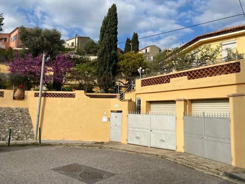 Maison - 104 m² - 4 pièces