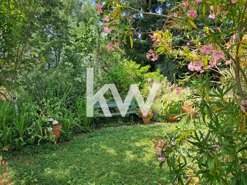 Maison - 381 m² - 10 pièces