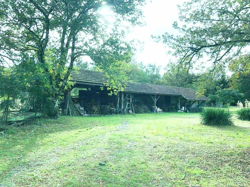 Maison - 275 m² - 10 pièces