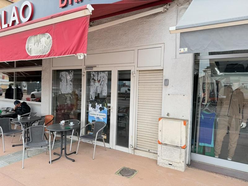 Local commercial - 67 m² - 2 pièces