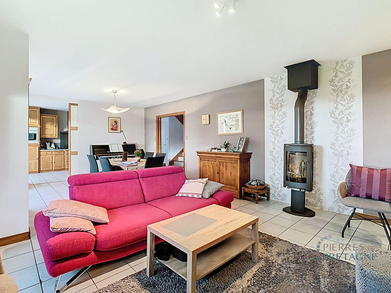 Maison - 166 m² - 6 pièces