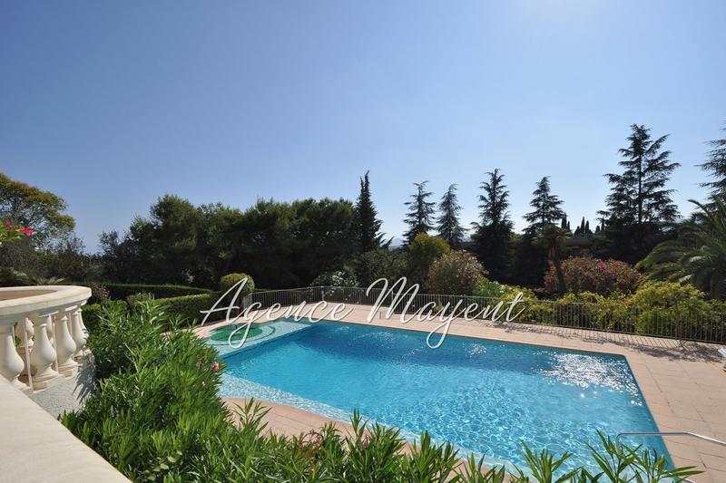 Appartement - 92 m² - 3 pièces