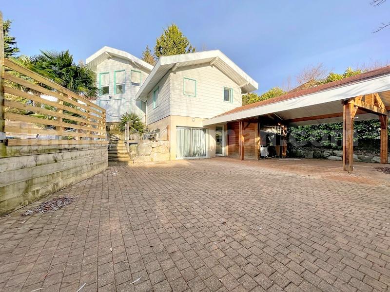 Maison - 184 m² - 7 pièces