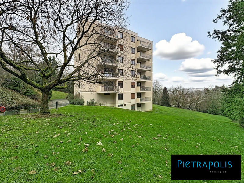 Appartement - 91 m² - 3 pièces