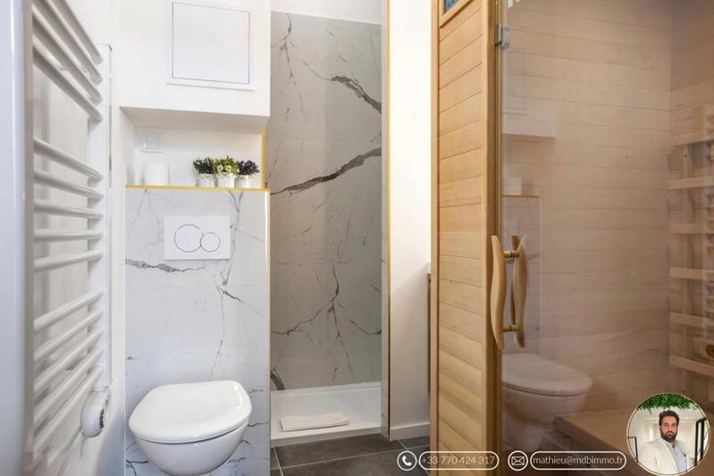 Appartement - 100 m² - 9 pièces