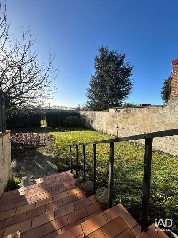 Maison - 250 m² - 6 pièces