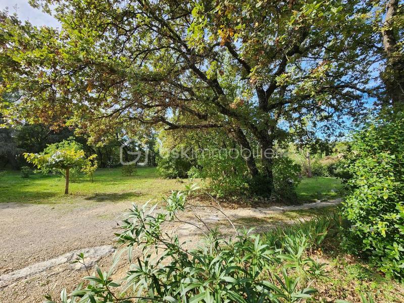 Villa - 220 m² - 10 pièces