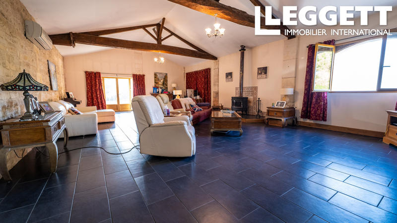 Maison - 473 m² - 12 pièces