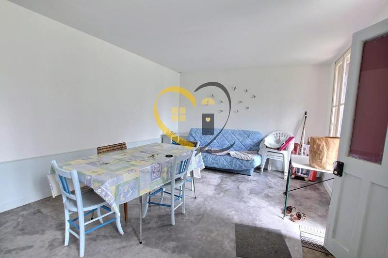 Terrain inconstructible - 10 477 m²