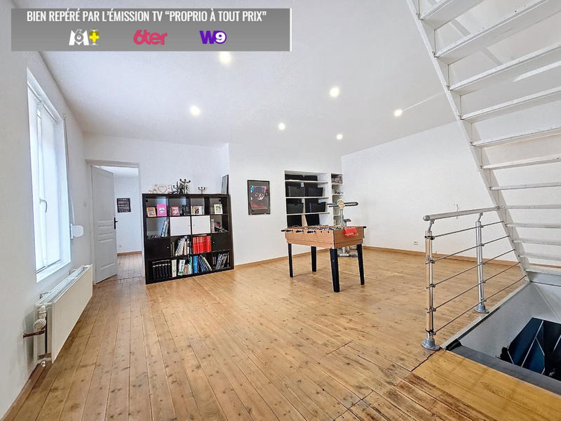 Maison - 222 m² - 9 pièces