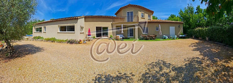 Villa - 435 m² - 10 pièces