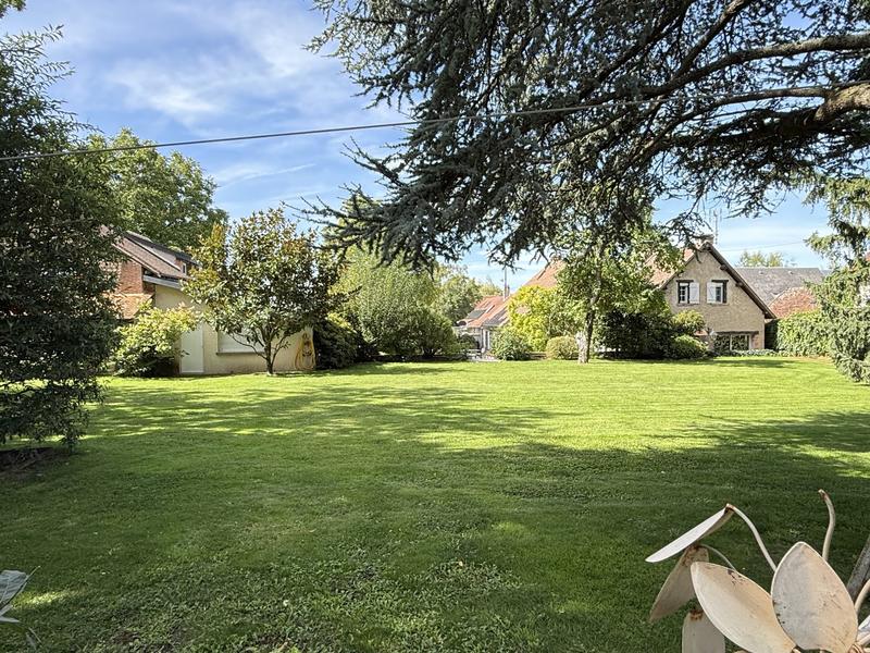 Maison ancienne - 251 m² - 7 pièces