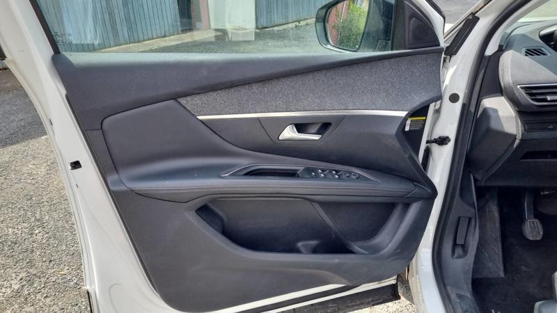 Peugeot 3008 1.2 PureTech 130 Allure Business - Entretien constructeur