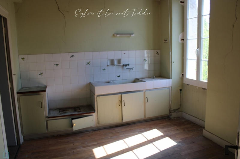 Maison - 330 m² - 17 pièces