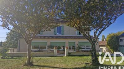 Maison - 400 m² - 17 pièces