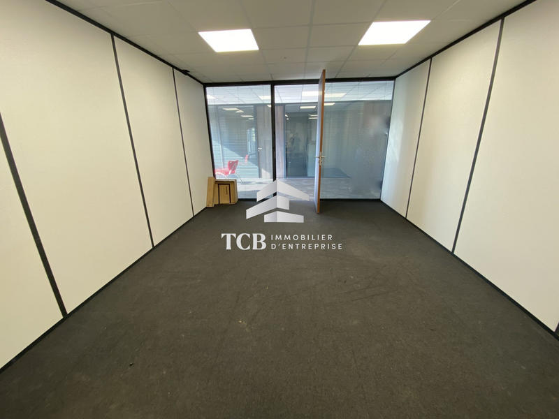 Local d'activités - 200 m²