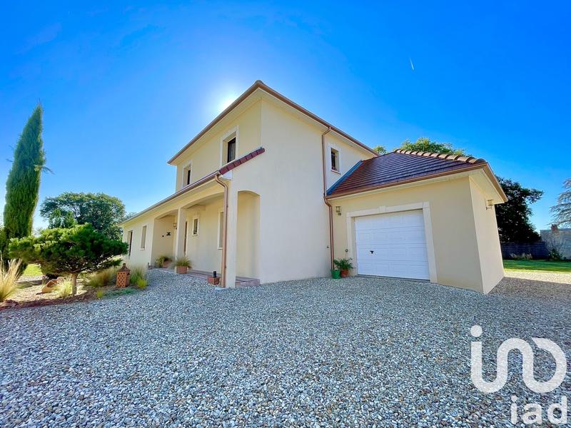 Maison de maîtres - 192 m² - 9 pièces