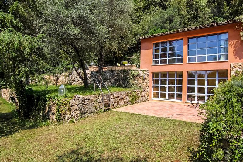 Maison - 260 m² - 11 pièces