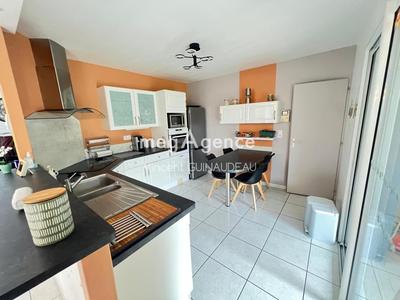 Maison - 96 m² - 4 pièces