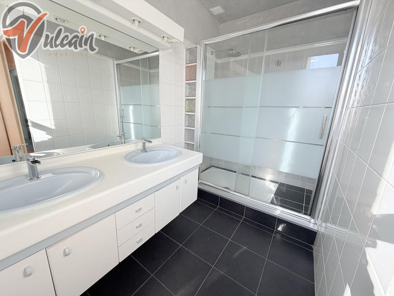 Maison - 125 m² - 5 pièces