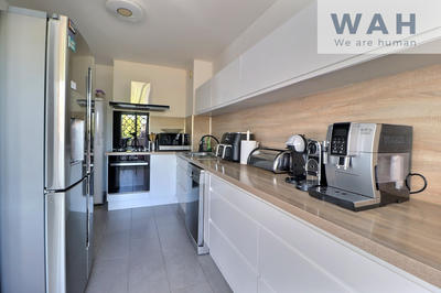 Appartement - 81 m² - 4 pièces