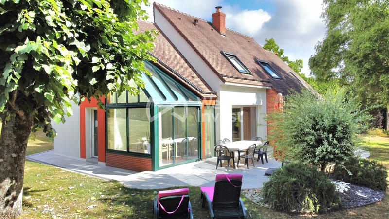 Maison - 180 m² - 7 pièces