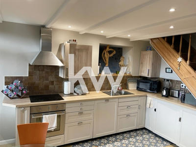 Maison - 220 m² - 7 pièces