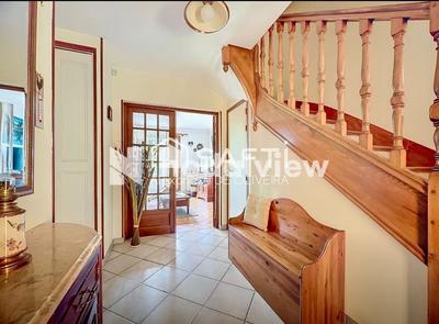 Maison - 101 m² - 5 pièces