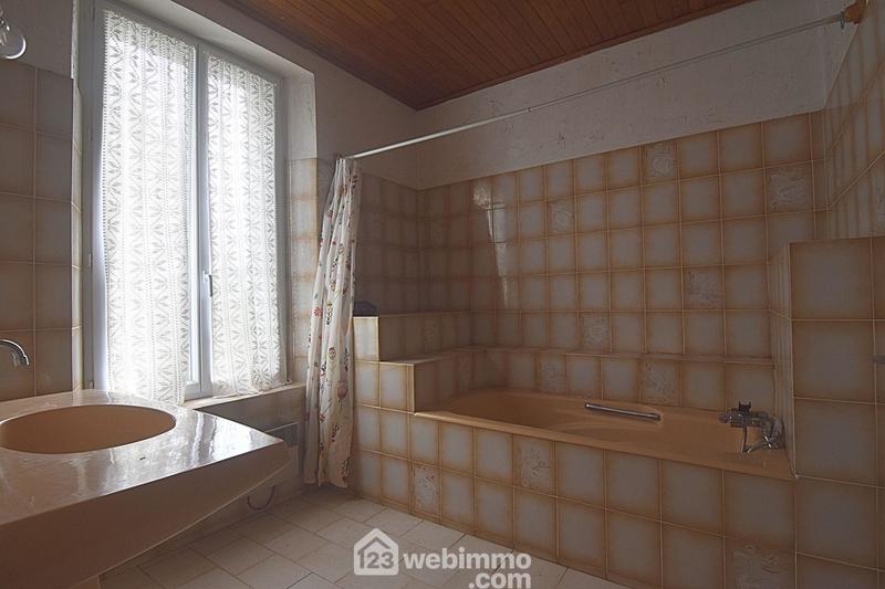 Maison - 138 m² - 7 pièces