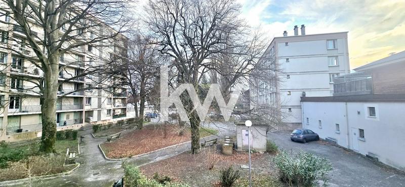 Appartement - 72 m² - 3 pièces