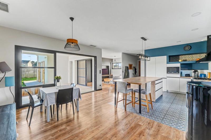 Maison - 140 m² - 4 pièces