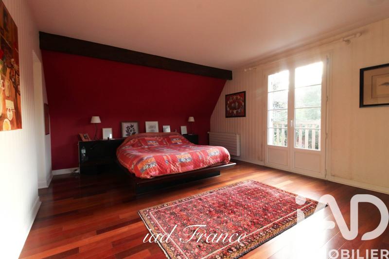 Maison - 189 m² - 8 pièces