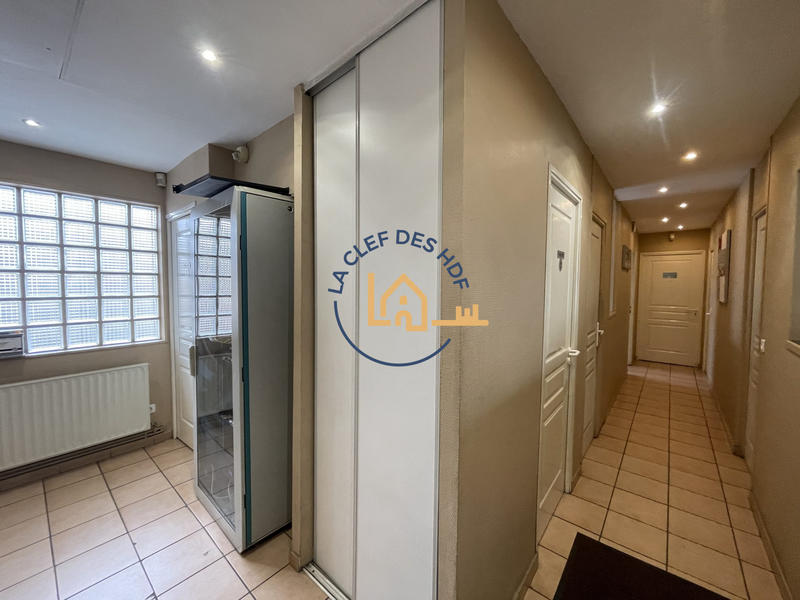Local d'activités - 730 m²