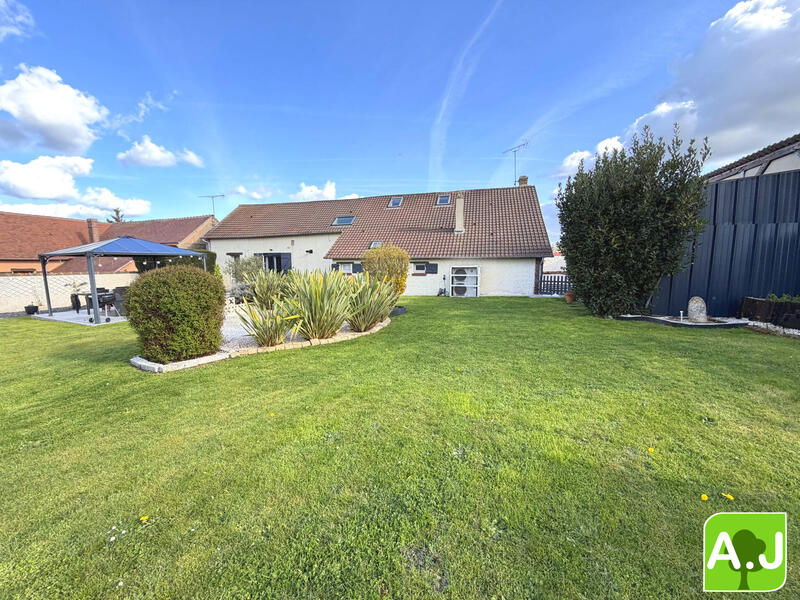 Maison ancienne - 145 m² - 8 pièces