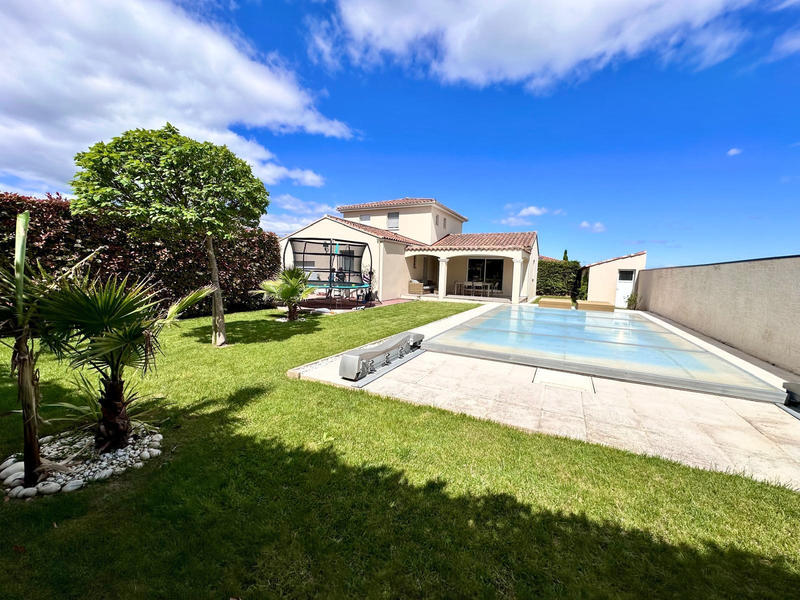 Maison - 163 m² - 5 pièces