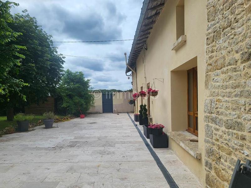 Maison - 190 m² - 6 pièces