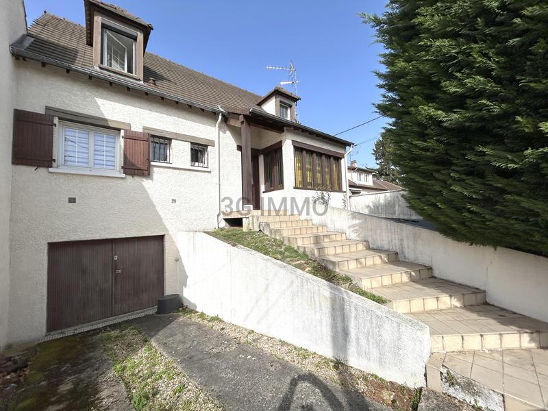 Maison - 100 m² - 5 pièces