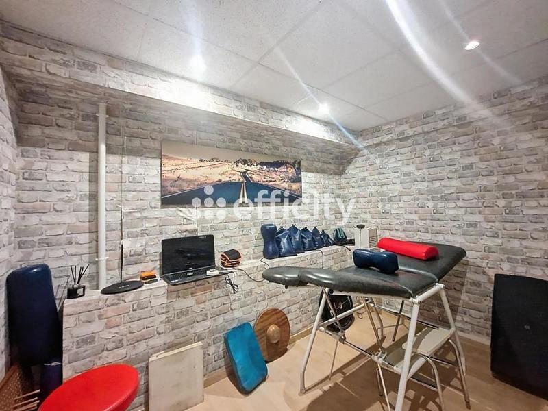 Bureau - 94 m² - 5 pièces