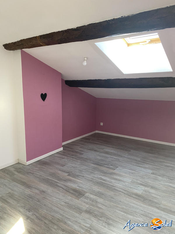 Appartement - 99 m² - 4 pièces