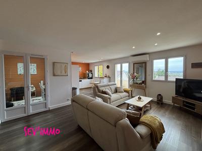 Maison - 128 m² - 5 pièces