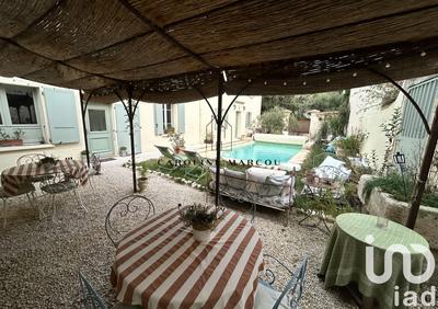 Maison - 343 m² - 10 pièces